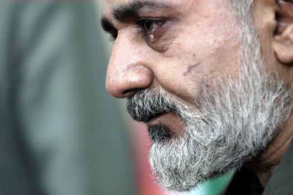 پرویز پرستویی کمک به زلزله زدگان
